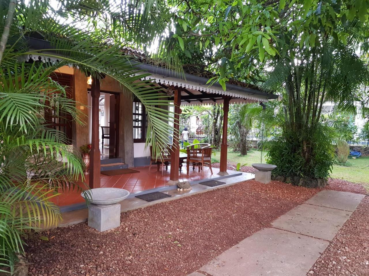 Bilin Tree House Hotel Galle Exterior photo